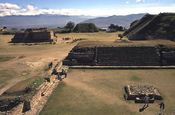 Monte Albn - dawna stolica Zapotekw