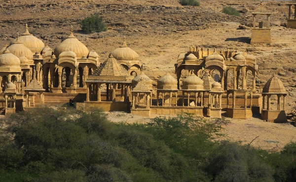 Grobowce krlewskie pod Jaisalmerem