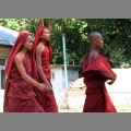 M�odzi mnisi w Mingun