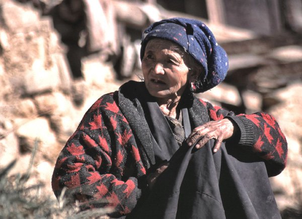 Staruszka z wioski Syabru