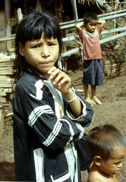 Dziewczynka z plemienia Black Lahu