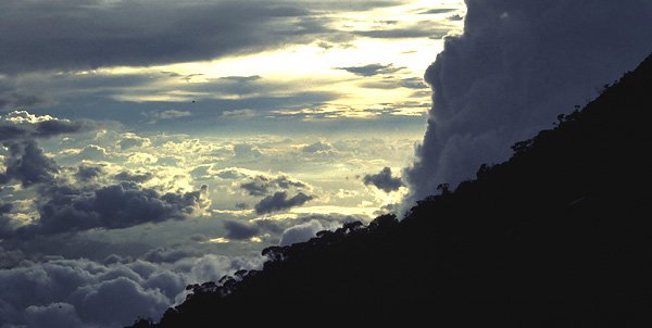 Zachd soca na zboczu Kinabalu (1)