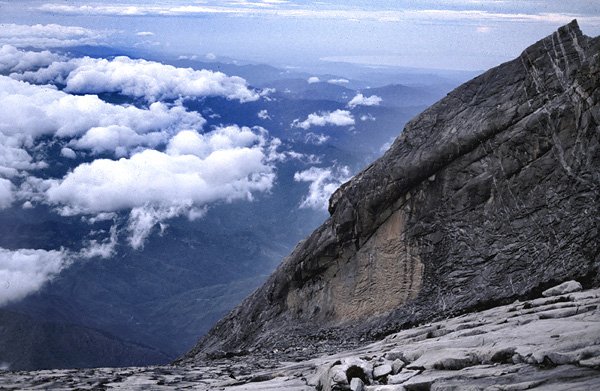 Widok ze szczytu Low's Peak po wschodzie soca