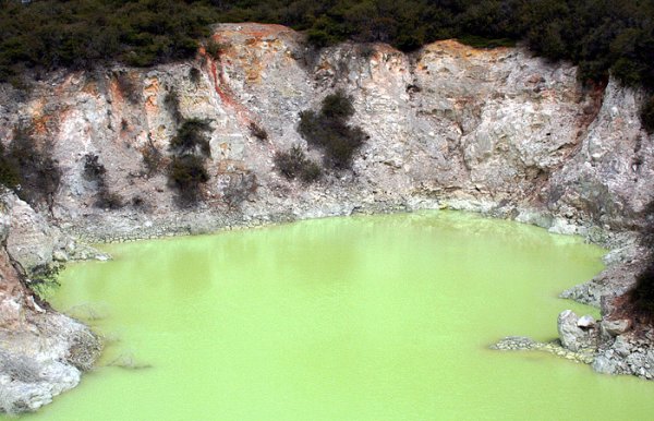 azienka Diaba w Wai-O-Tapu